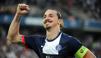 爱游戏首页入口-_湖人状态逐步回暖，重获比赛胜利_，湖人近期比赛视频